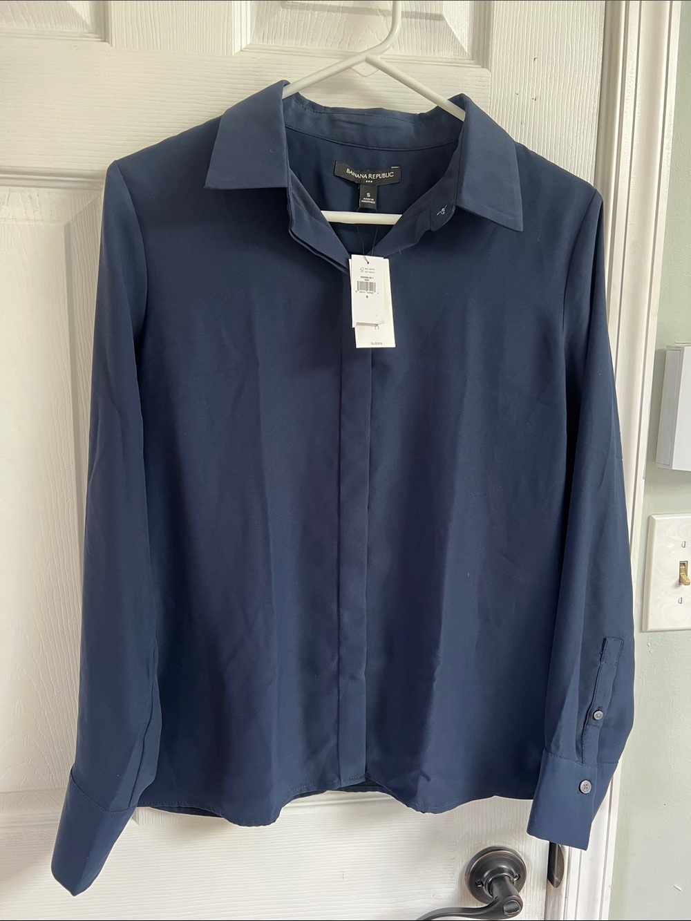 NWT Banana Republic Navy Button-Down Long Sleeve Shirt